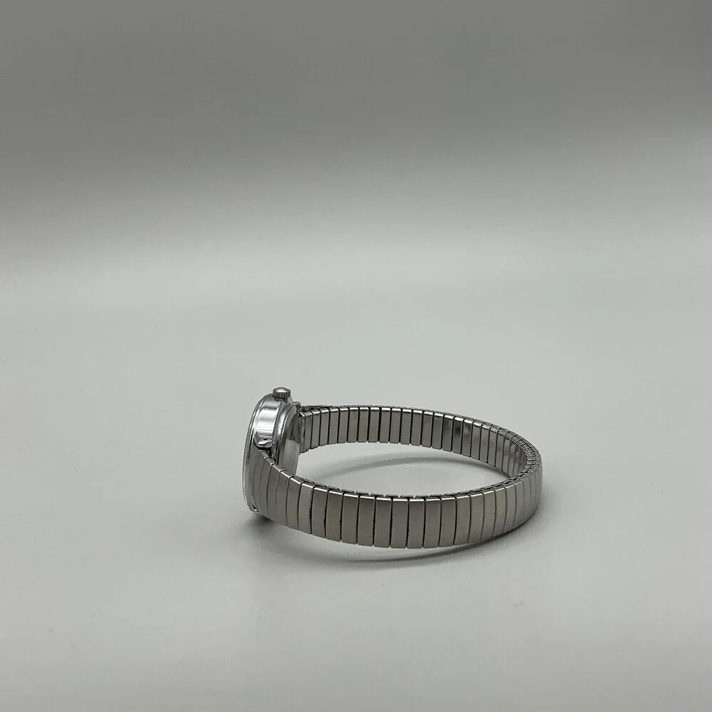 VIntage Timex Womens Watch 23mm Silver Tone Expansion Band New Battery